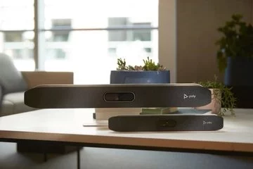 poly-komt-met-eenvoudige-videoconferencing-apparaten
