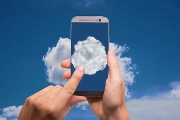 into-lanceert-nieuwe-cloud-communicatie-oplossing