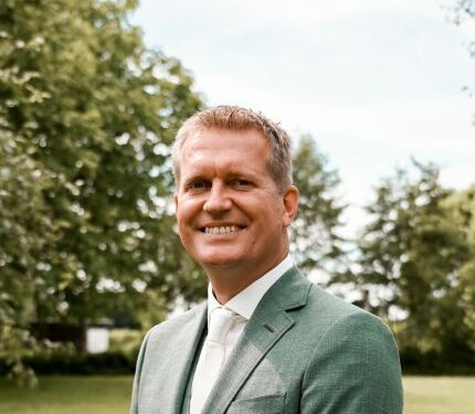Daniel-Hofman-430x400