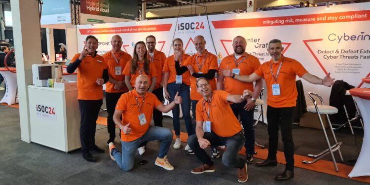 Isoc team op Cloud Expo 2024-800px