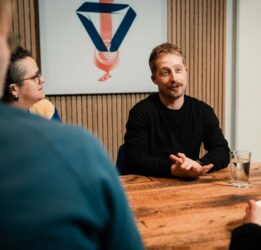 communicatieprovider-voys-neemt-verbonden-over-fotograaf-sanne-prins-bakker-2