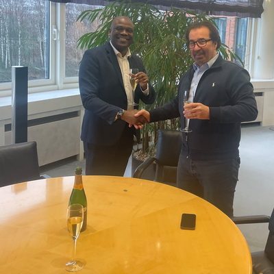 Marlon Deekman rechts managing director Tiptel B.V. - Erhard SchÃ¤fer links oprichter en eigenaar van Tiptel GmbH