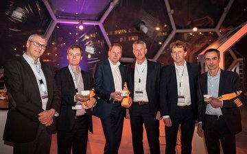 interactive-intelligence-deelt-awards-uit-aan-klanten-in-benelux